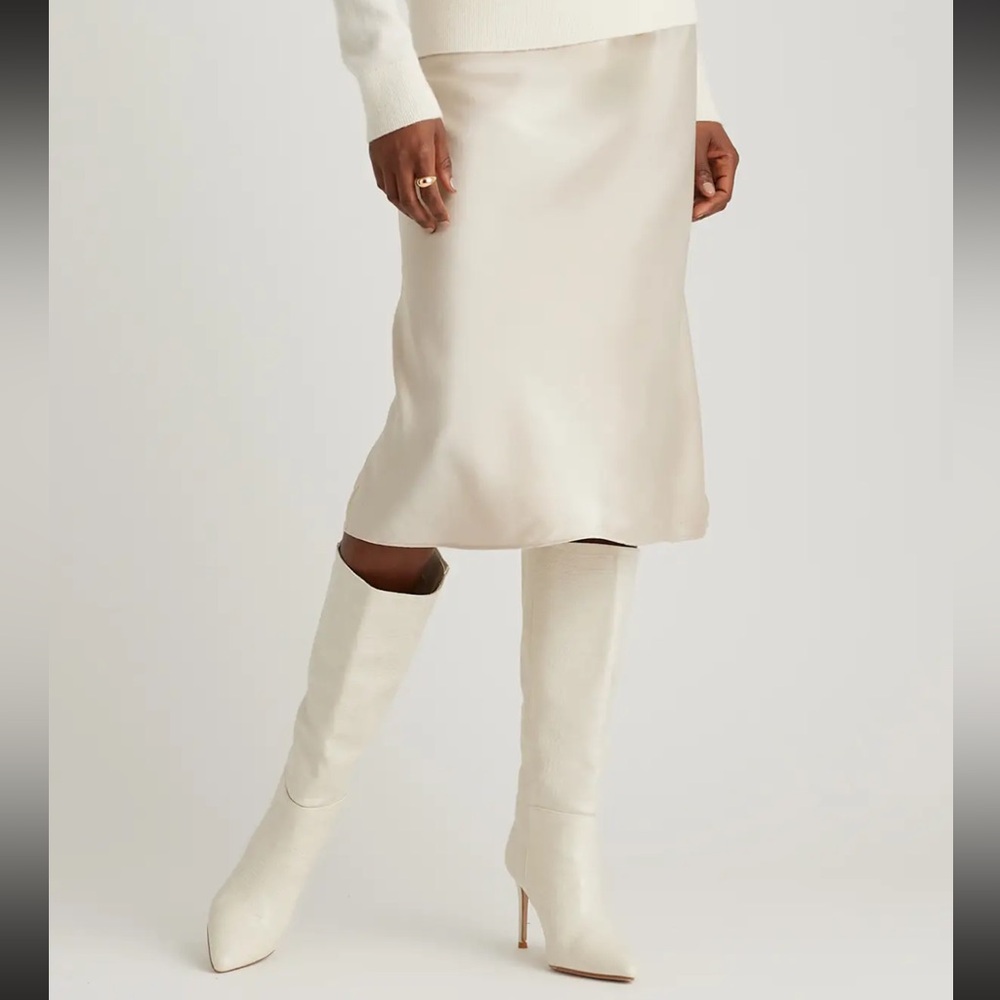 Quince 100% silk champagne midi skirt